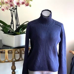 D&G junior wool cotton blended sweater Sz M